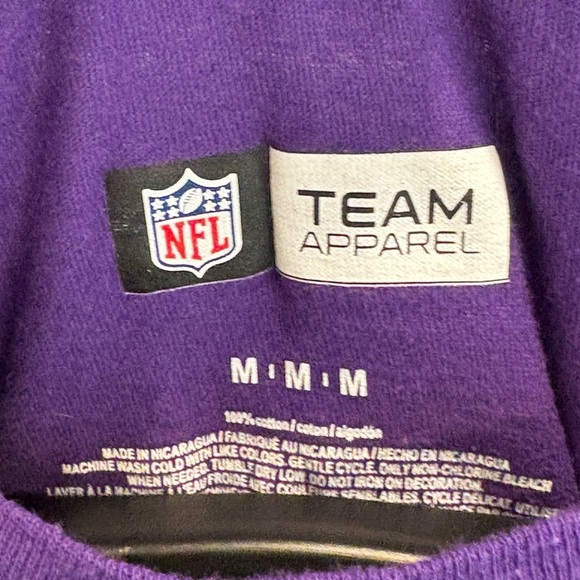 NFL Team Apparel Minnesota Vikings Purple Gold Womens Tee Shirt Size Medium Skol - Picture 3 of 4